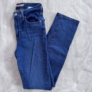 Levi’s 724 high rise straight jeans